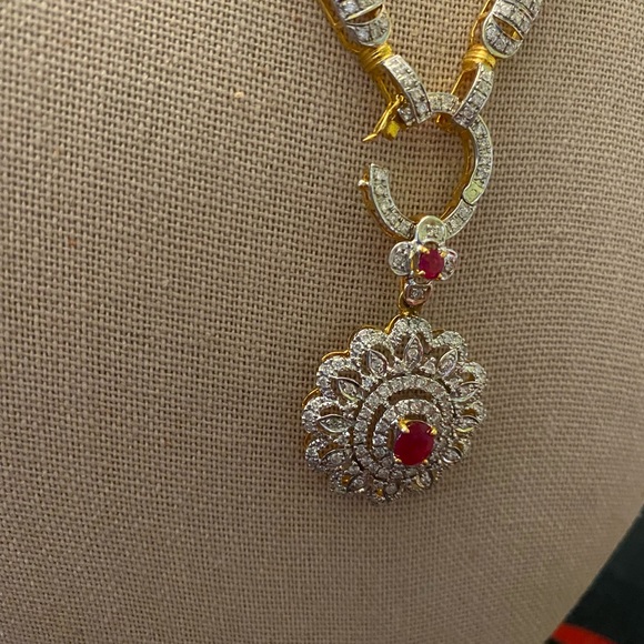 Diamond Necklace with Natural Burmese Ruby and Diamond pendantin 18K solid gold - Picture 8 of 15